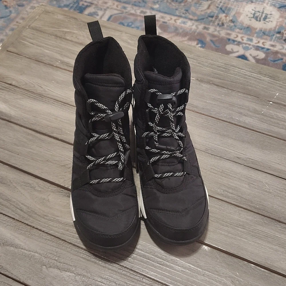 New Sorel Kids Whitney™ II Short Lace Boot Size US 4 EU 35